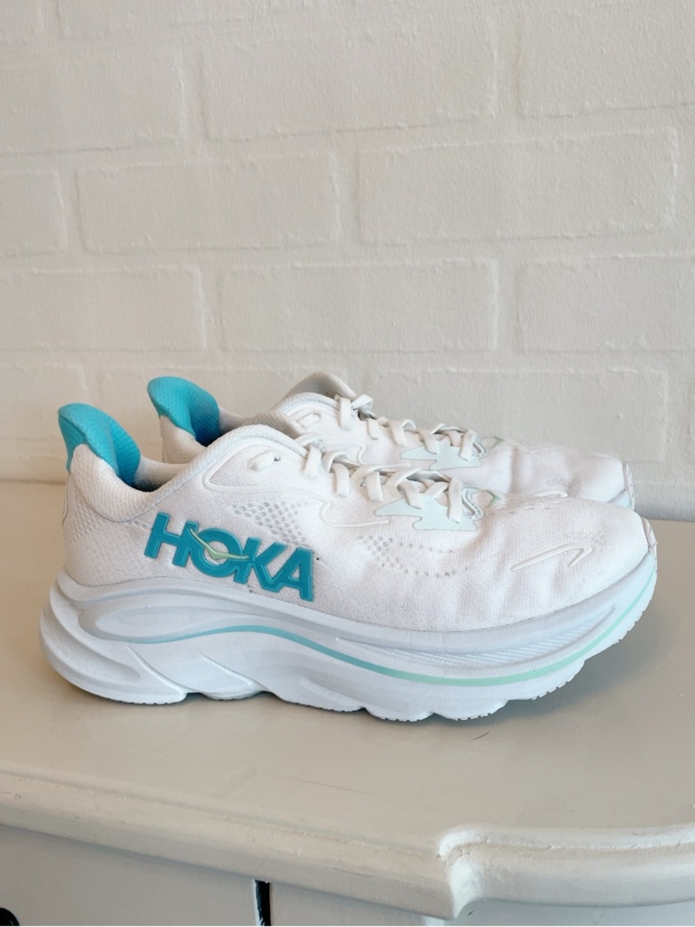 Hoka Clifton 10 women’s size 9 white skyward Athletic Shoes Sneakers - like new